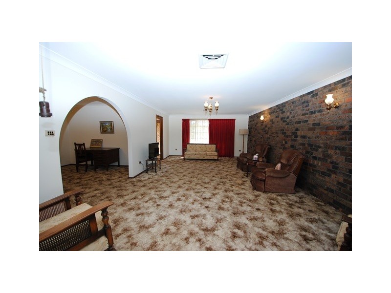 24 Cocos Palm Drive, Bomaderry NSW 2541