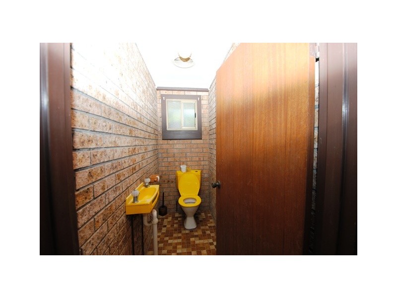 24 Cocos Palm Drive, Bomaderry NSW 2541