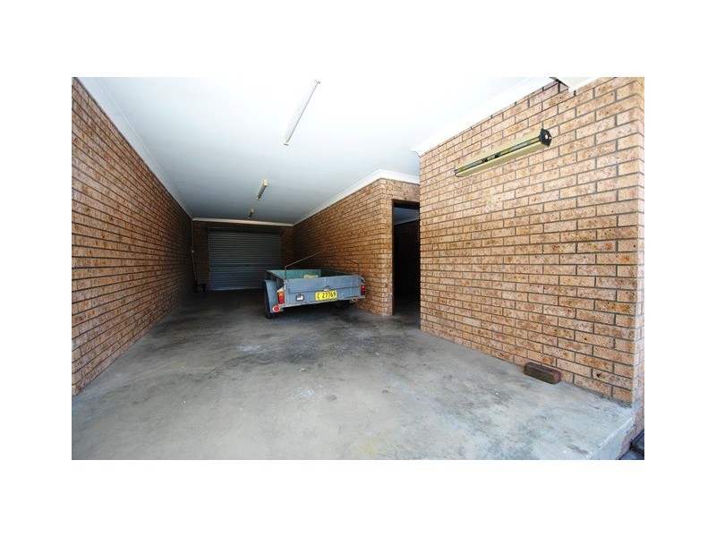 24 Cocos Palm Drive, Bomaderry NSW 2541