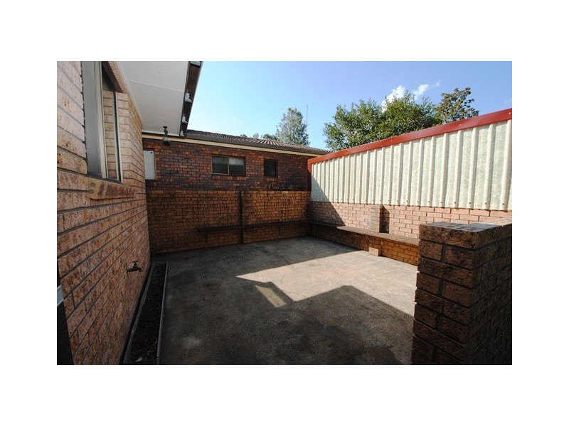 24 Cocos Palm Drive, Bomaderry NSW 2541