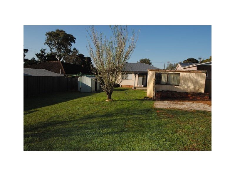 3 Mulgen, Bomaderry NSW 2541
