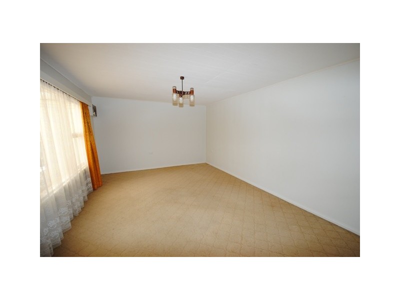 10 Albatross Road, Nowra NSW 2541