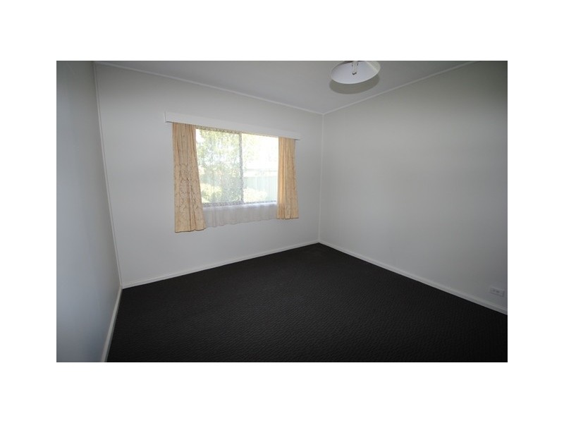 10 Albatross Road, Nowra NSW 2541