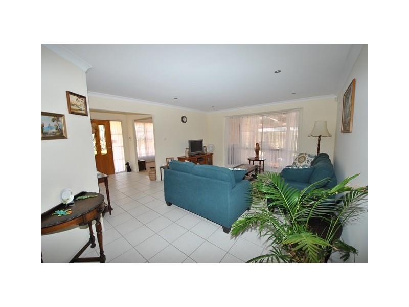 15 Carrington Park Drive, Nowra NSW 2541