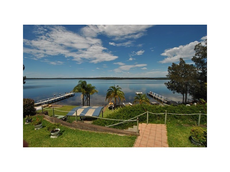 80 Basin View Parade, Basin View NSW 2540