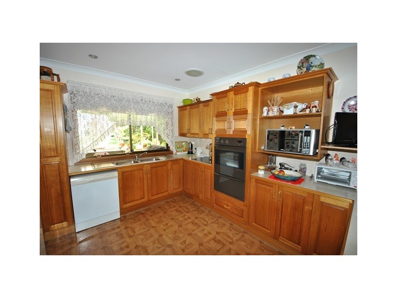 80 Basin View Parade, Basin View NSW 2540