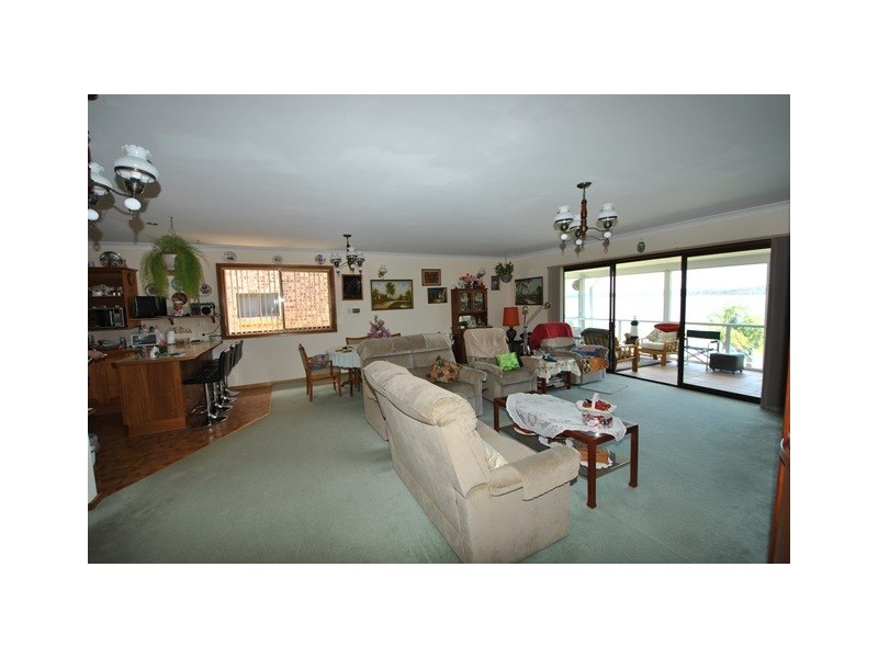 80 Basin View Parade, Basin View NSW 2540