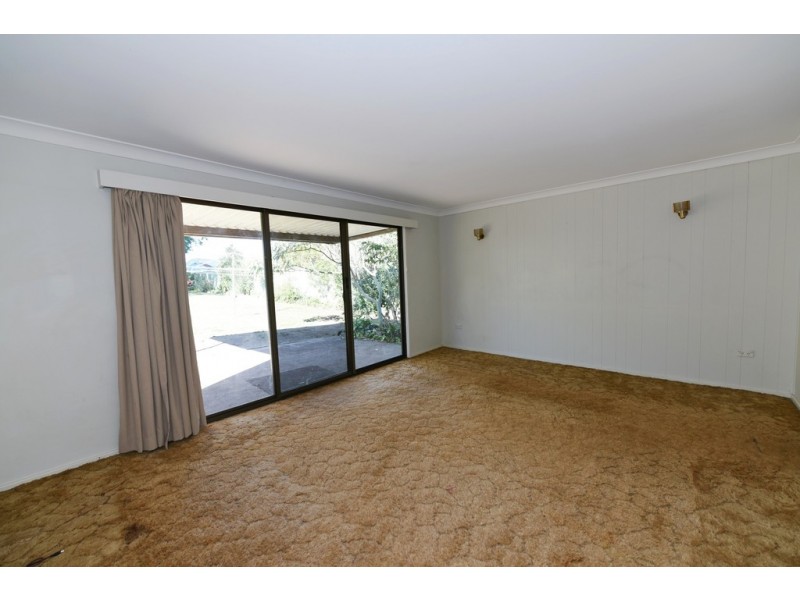 10 Albatross Road, Nowra NSW 2541