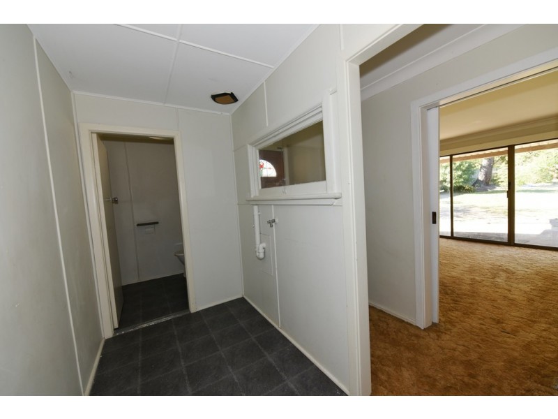 10 Albatross Road, Nowra NSW 2541