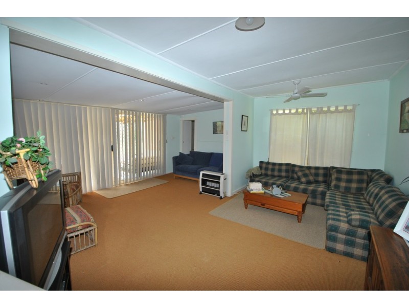 23 Deane Street, St Georges Basin NSW 2540