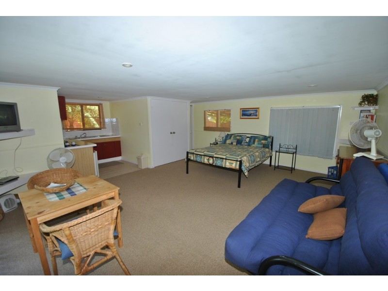 23 Deane Street, St Georges Basin NSW 2540