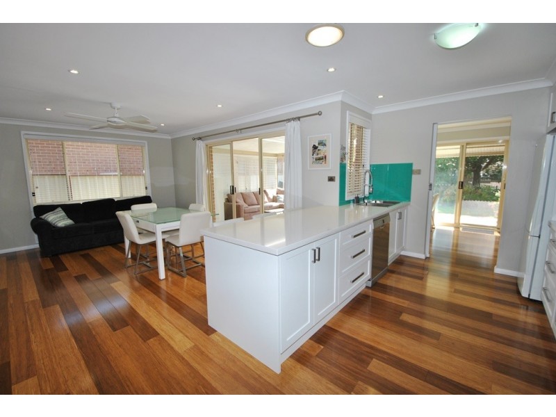1 Kurraba Place, St Georges Basin NSW 2540