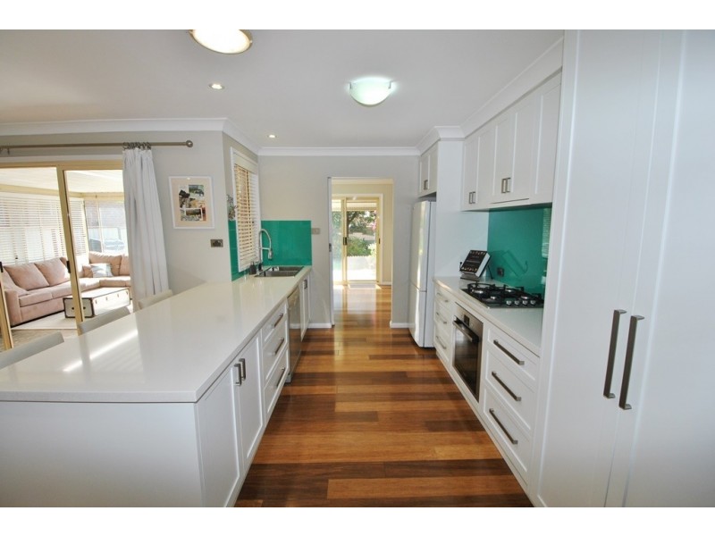 1 Kurraba Place, St Georges Basin NSW 2540