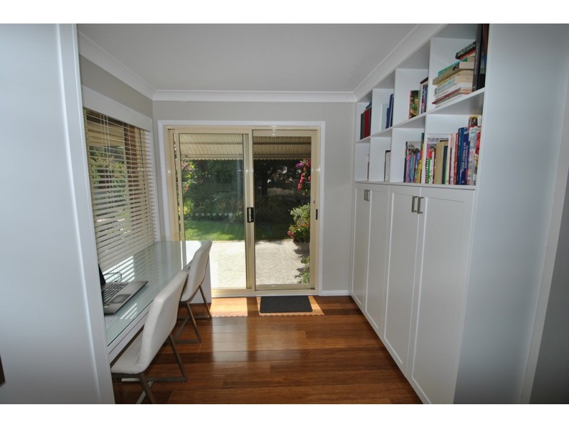 1 Kurraba Place, St Georges Basin NSW 2540