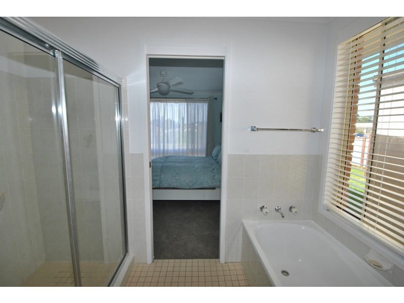 1 Kurraba Place, St Georges Basin NSW 2540