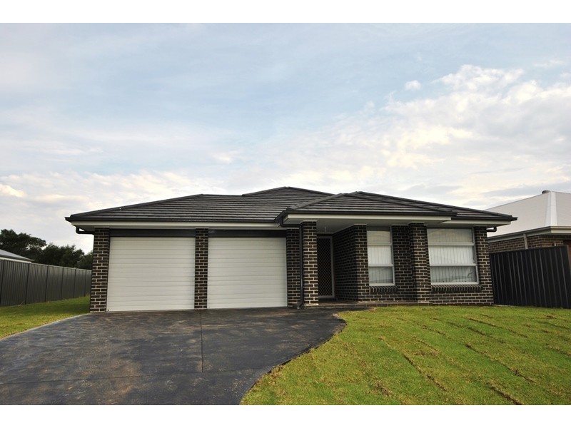 14 Osprey Road, South Nowra NSW 2541