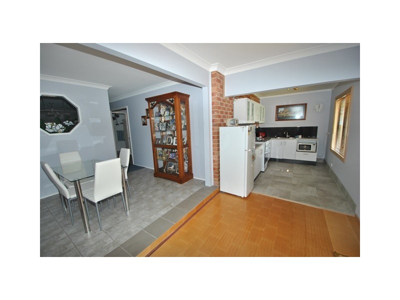 16 Walmer Avenue, Sanctuary Point NSW 2540