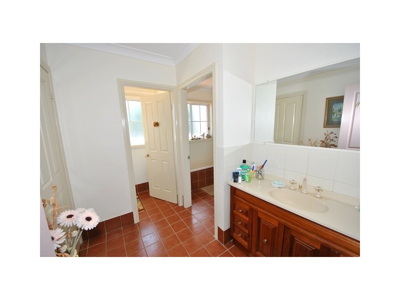 29 Cammaray Drive, St Georges Basin NSW 2540