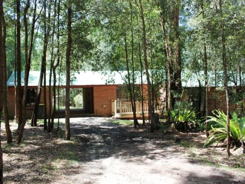 5 Fisherman Road, St Georges Basin NSW 2540