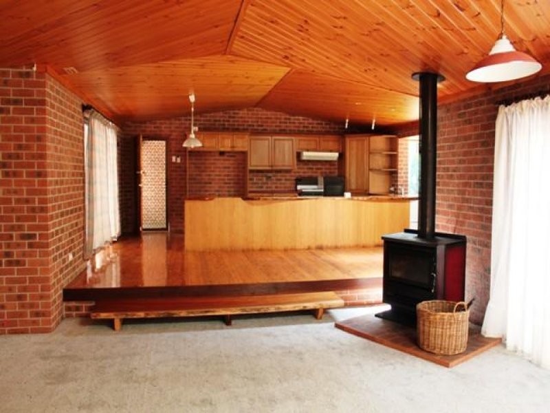 5 Fisherman Road, St Georges Basin NSW 2540