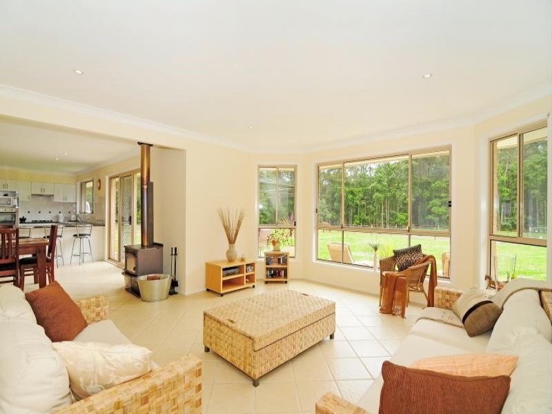 37 Seasongood Road, Woollamia NSW 2540