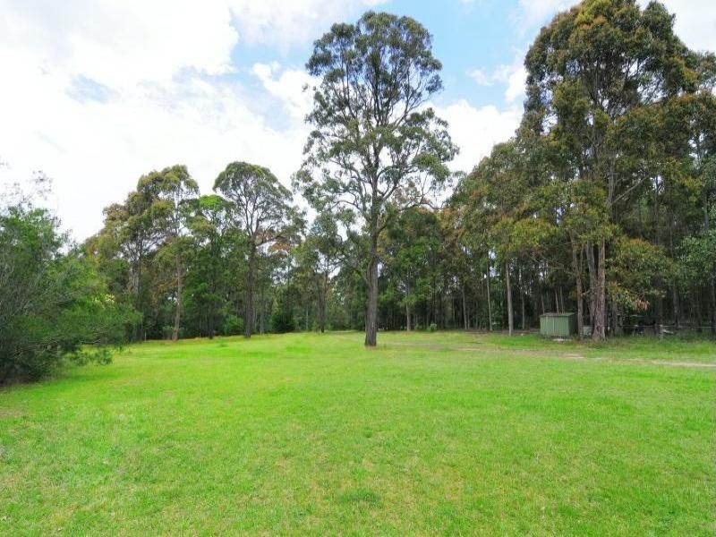 37 Seasongood Road, Woollamia NSW 2540