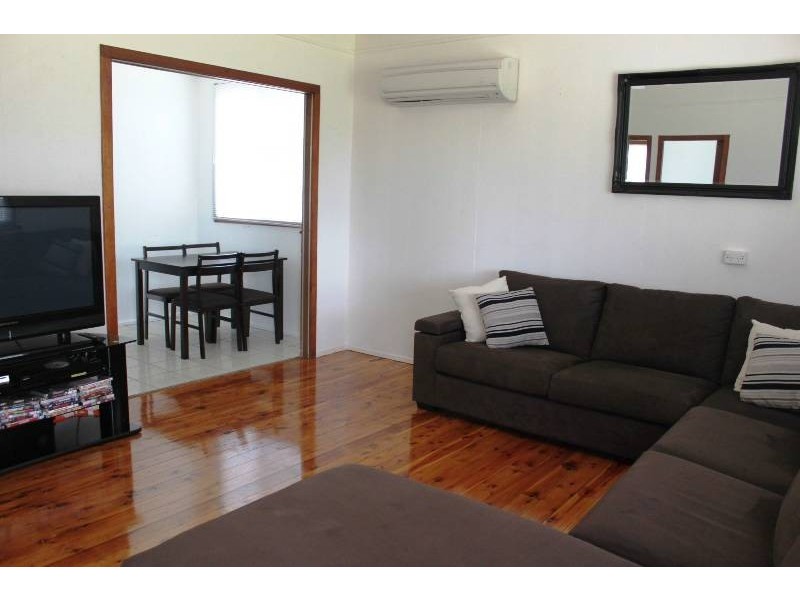 6 St Georges Road, St Georges Basin NSW 2540