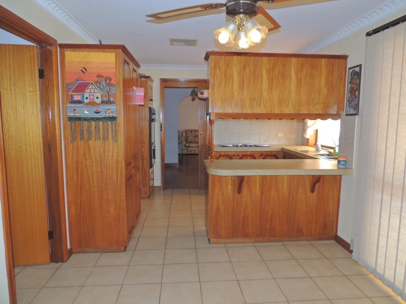 24 BAANGA ROAD, Morphett Vale SA 5162