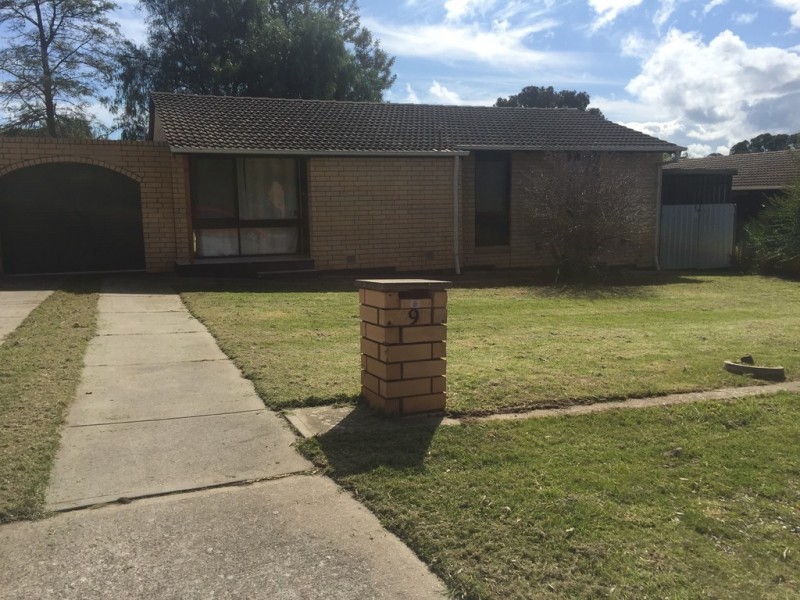 9 DIANA CRESCENT, Morphett Vale SA 5162
