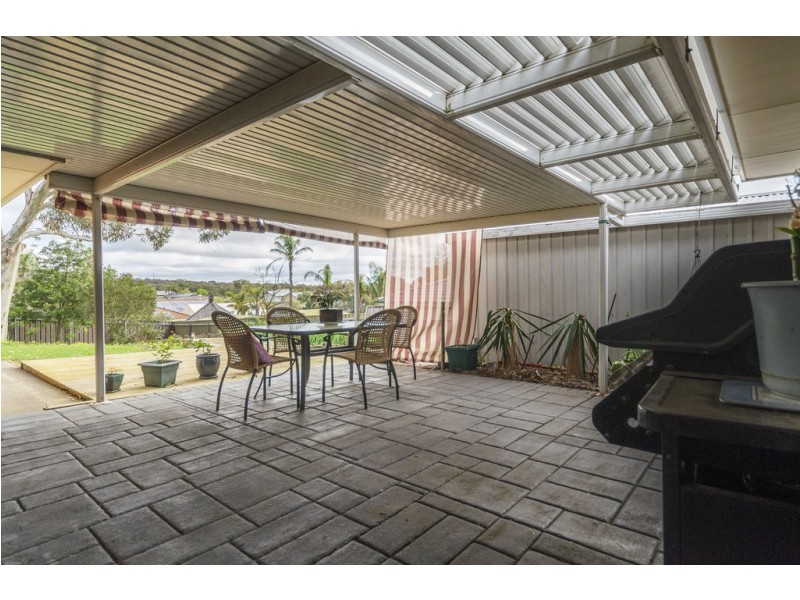 22 Equestrian Drive, Woodcroft SA 5162