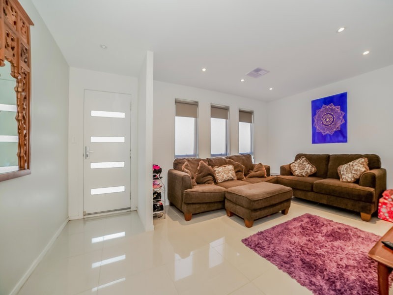 4 Woodrose Court, Huntfield Heights SA 5163