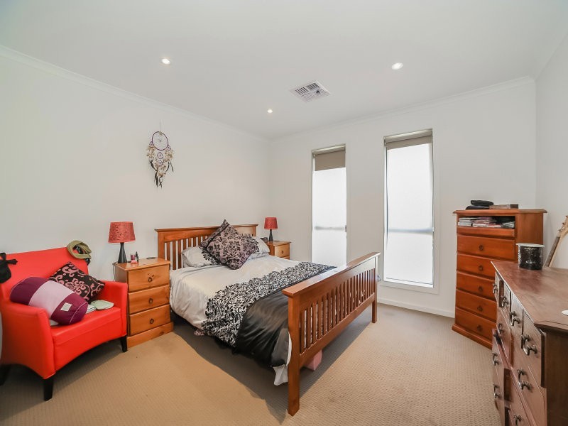 4 Woodrose Court, Huntfield Heights SA 5163