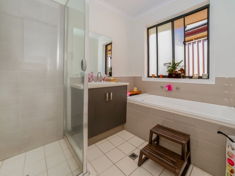 4 Woodrose Court, Huntfield Heights SA 5163