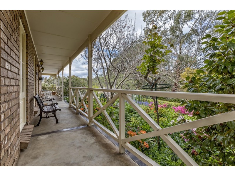 5 Rangeview Rise, Aberfoyle Park SA 5159