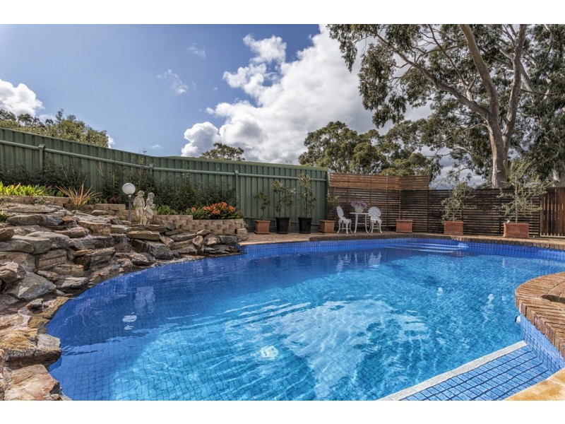 5 Rangeview Rise, Aberfoyle Park SA 5159