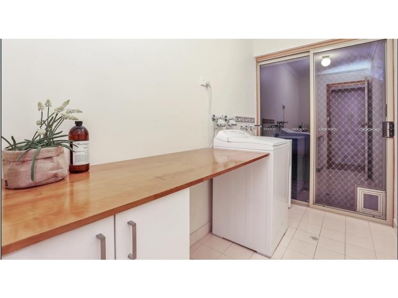 5 Petrel Court, Flagstaff Hill SA 5159