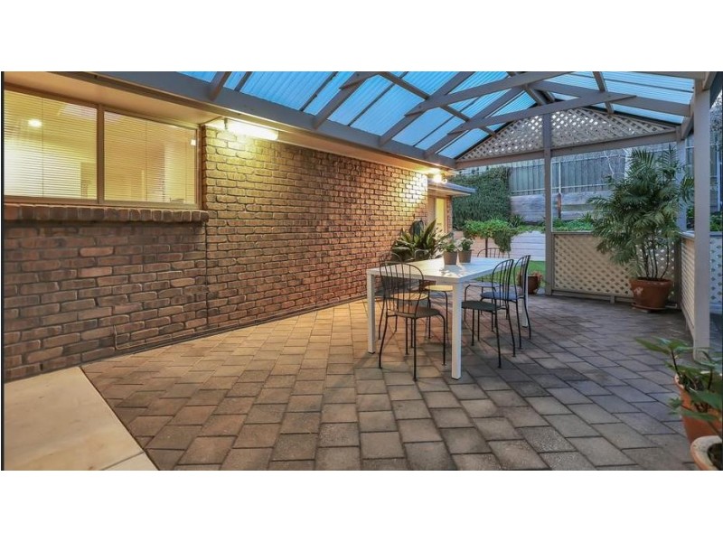 5 Petrel Court, Flagstaff Hill SA 5159