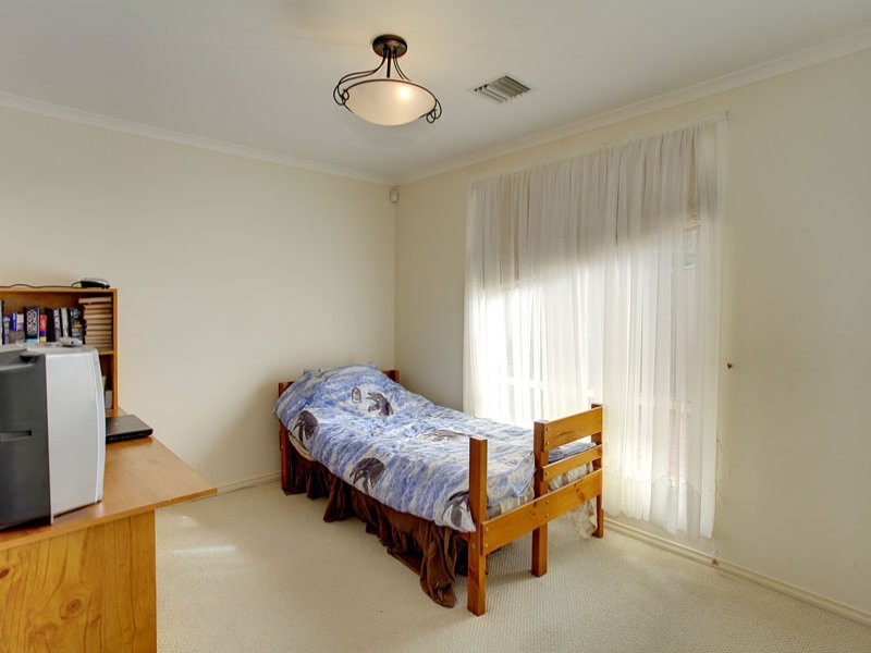 70 Grand Boulevard, Seaford Rise SA 5169