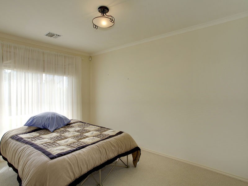 70 Grand Boulevard, Seaford Rise SA 5169