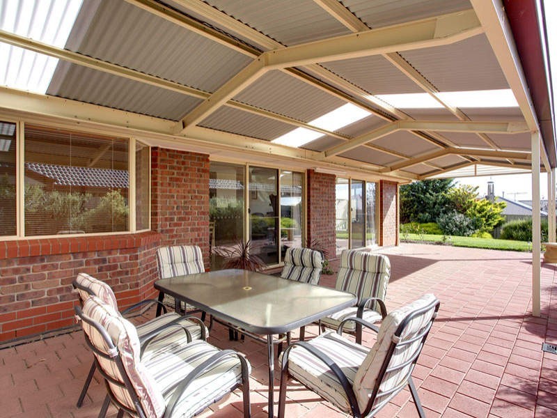 70 Grand Boulevard, Seaford Rise SA 5169
