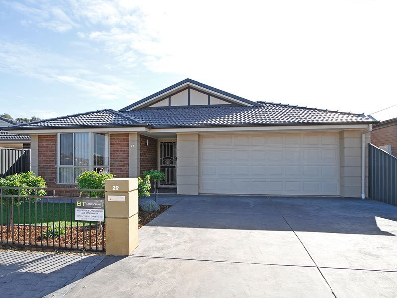 29 Chateau Avenue, Andrews Farm SA 5114