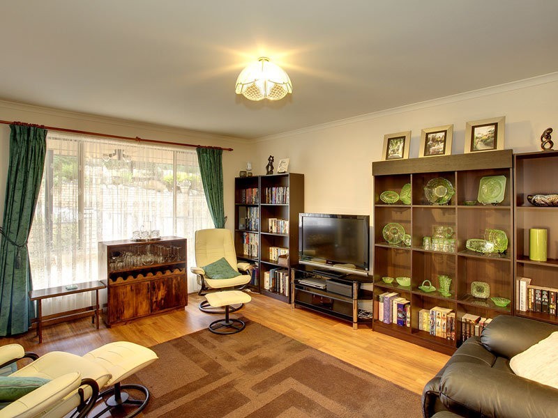 80 Carbenet Drive, Hackham SA 5163