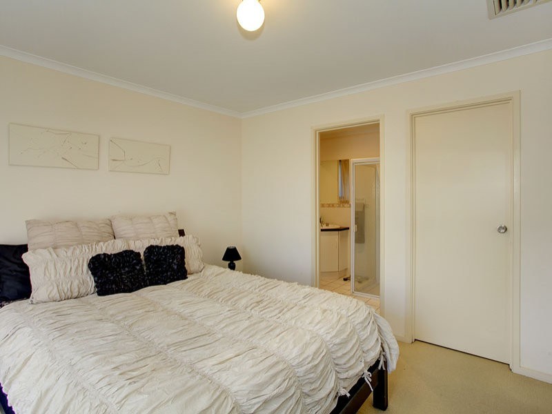 20 Kingswood Avenue, Onkaparinga Hills SA 5163