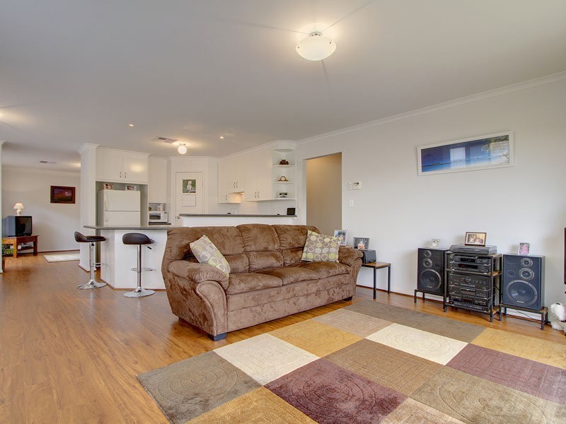 6 Cricket Ground Court, Christie Downs SA 5164