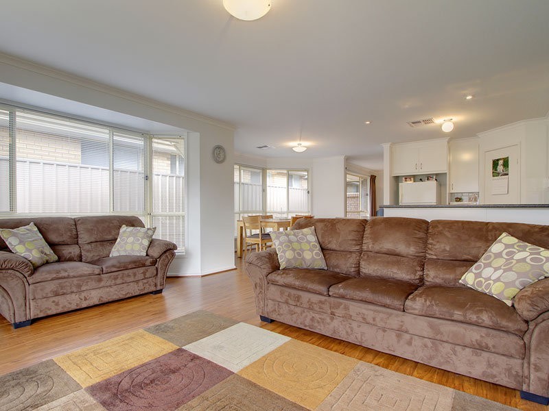 6 Cricket Ground Court, Christie Downs SA 5164