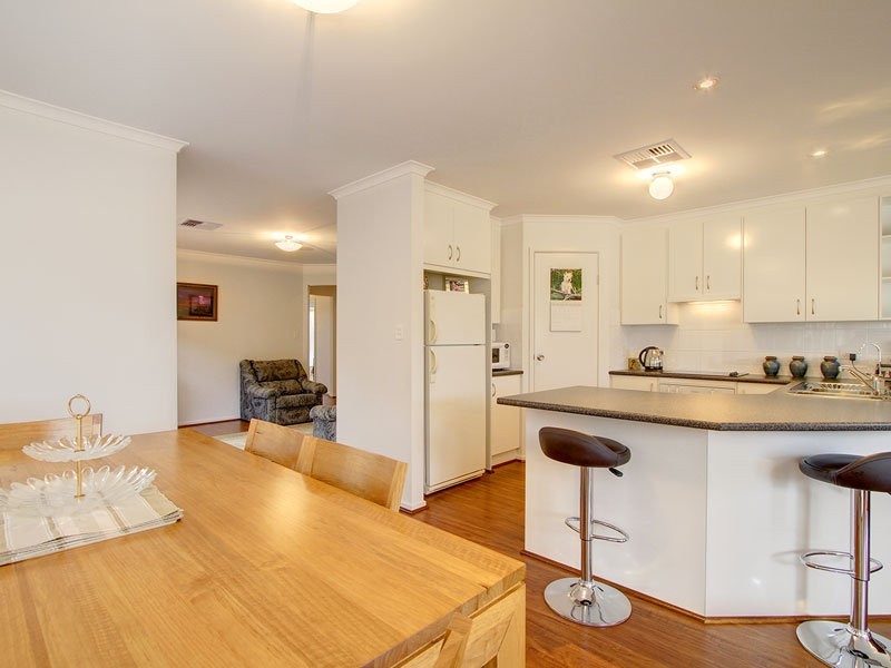 6 Cricket Ground Court, Christie Downs SA 5164