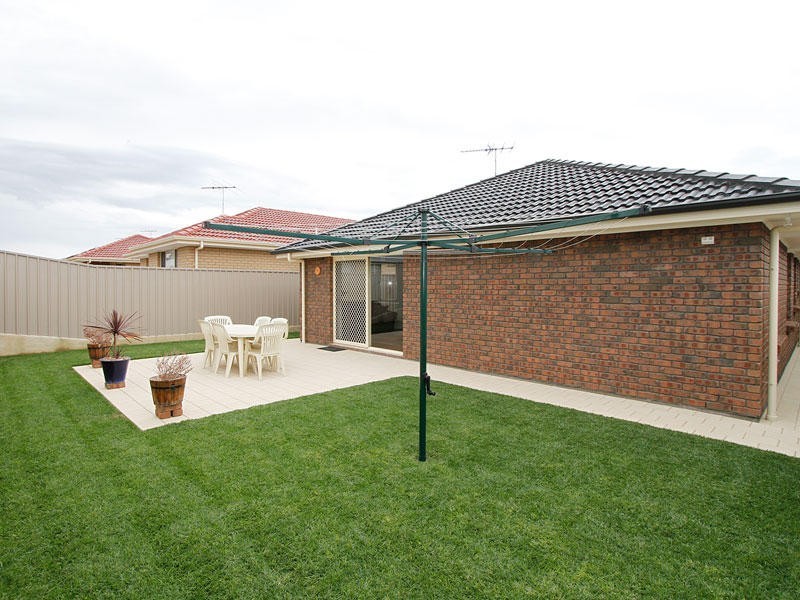 6 Cricket Ground Court, Christie Downs SA 5164