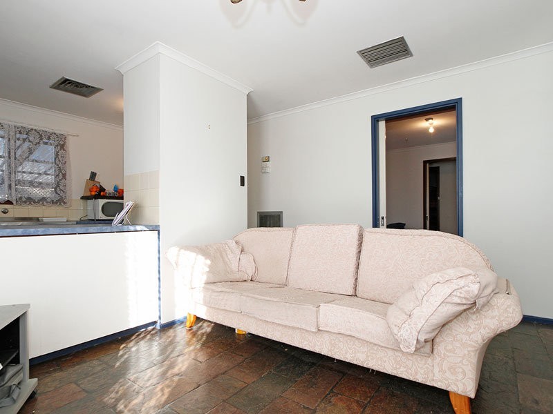 27 Narvik Crescent, Hackham West SA 5163