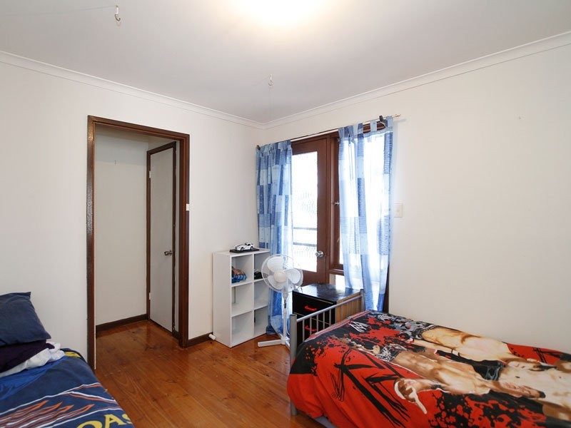 27 Narvik Crescent, Hackham West SA 5163