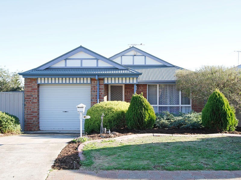 10 Tuscanny Way, Woodcroft SA 5162